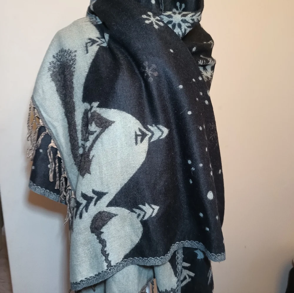 Festive Winter Scene Throw Shawl/ Blanket